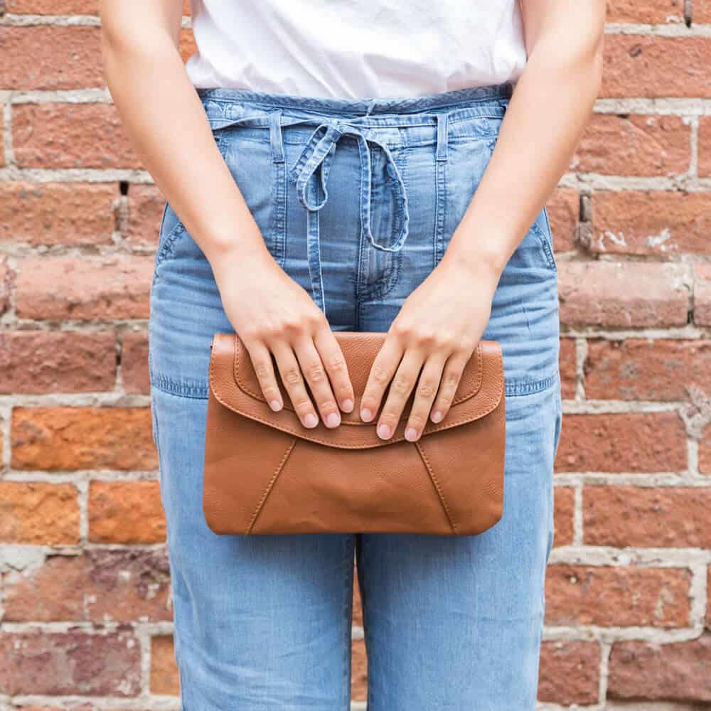 Light Brown Clutch - immagine 2